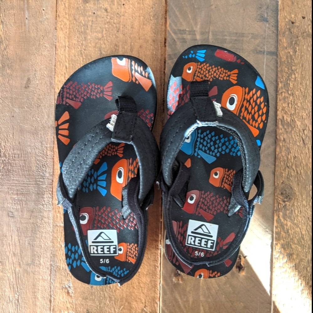 Reef Toddler Boys Sandals / Flip Flops 5-6